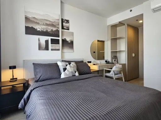 For rent: Reference Sathorn-Wongwian Yai, fully furnished, ready to move in, balcony with beautiful city view, just bring your bags and move in. images