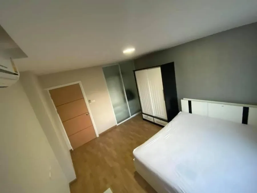 For sale: The Maple Ratchada-Ladprao, spacious room, partitioned, city view, hurry to reserve, become the owner.