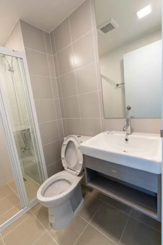 Condo for rent, Atmoz Chaengwattana, corner room every corridor The most private. There are 2 bedrooms at this price. Rent it now!!