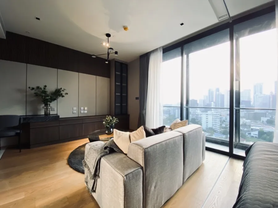 ขาย ให้เช่า!! คอนโด บีทนิค สุขุมวิท 32 ชั้น 15 ห้องกว้าง ตกแต่งสวย เฟอร์นิเจอร์ Buit-In ห้ามพลาด!!