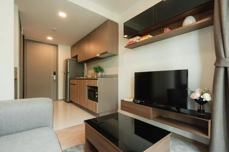 เช่า taka haus ekamai 12 ห้องสวยบิ้ลท์อินเทพๆ ชั้นสูง วิวสวย ยกกระเป๋ามาอยู่ได้เลย ห้ามพลาดสุดๆ