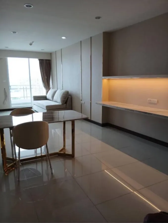 ขาย Supalai Prima Riva 1 ห้องนอน พื้นที่ใช้สอยเยอะ บิวท์อินเฟอร์นิเจอร์อย่างดี รีบจองด่วนๆเลยจ้า