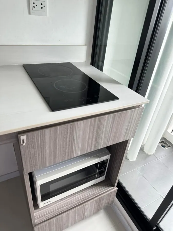 For rent, The Origin Phahon - Saphan Mai, fully built-in furniture, very good price, one bag can move in.