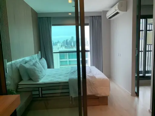 Condo for rent: Rhythm Rangnam, complete with furniture and electrical appliances. Hurry and reserve now.