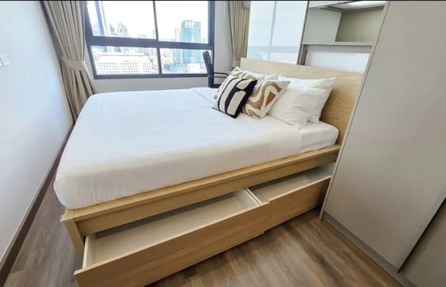 Condo for rent, Ideo Sukhumvit 93, corner unit, quiet, private, beautiful city view, fully furnished, beautifully decorated, ready to move in.
