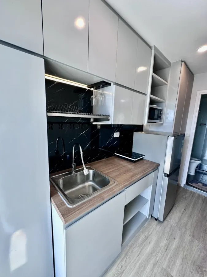 ขาย Hi Condo Sukhumvit 93 ห้องหัวมุม หัวเตียงไม่ติดห้องอื่น หลังบ้านไม่โดน block view ตกแต่งครบ จองเลย