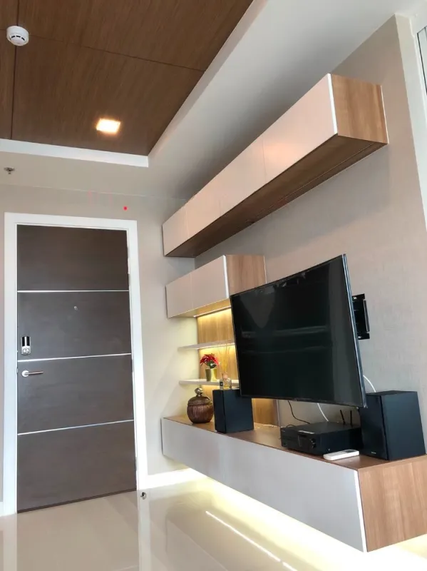 ขาย เดอะ เมโทรโพลิส ชั้นสูง ห้องสวยน่าอยู่ ไม่ร้อน แถมสิ่งอำนวยความสะดวก มาแต่ตัวเข้าอยู่ได้เลย