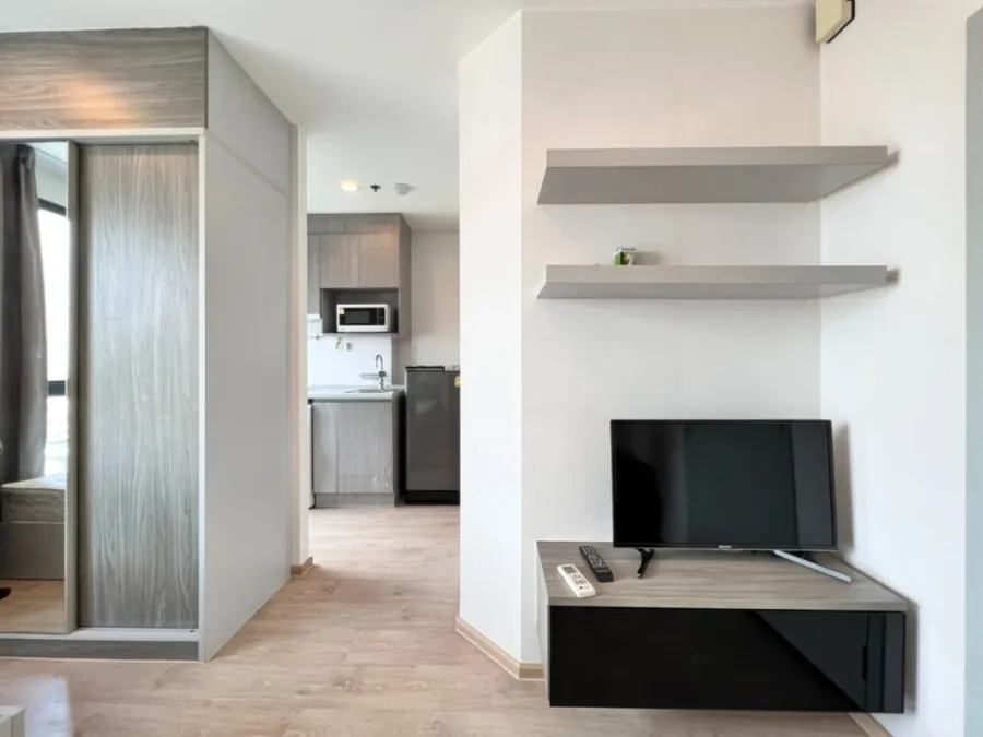 For sale and rent, Ideo Sathorn-Tha Phra, room ready to move in, 27th floor, good view, not too expensive, all in one place, must reserve quickly.