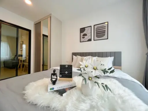 For rent Chewathai Hallmark Lat Phrao-Chokchai 4, complete amenities. Nicely decorated, reserve now.
