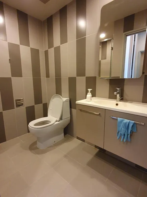 Room for rent 40 sq.m. Condo Onyx Phaholyothin, 1 bedroom, 1 bathroom, 12th floor, facing north.