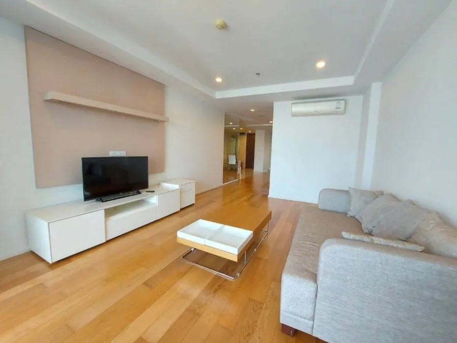 For Sale 15 Sukhumvit Residences ชั้น 20 ห้องกว้างสุดๆ กั้นเป็นสัดส่วนดีมาก รีบจับจองก่อนพลาดน้า