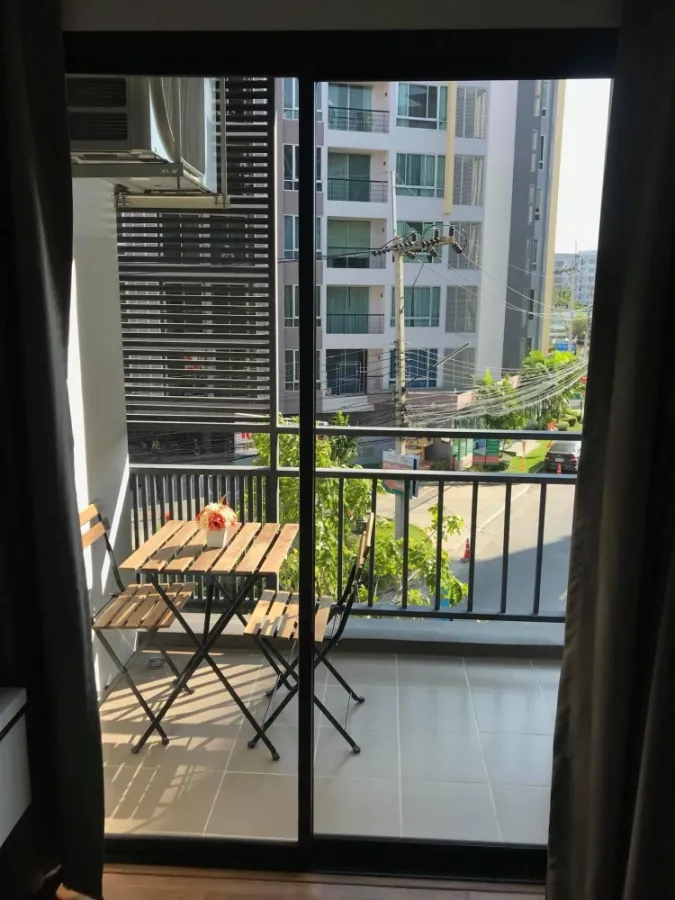 ให้เช่า Living Avenue Bangsaen ห้องสตูดิโอ ทำเลดี เฟอร์และเครื่องใช้ไฟฟ้าครบครัน จองเลย