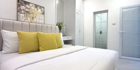 ขาย CC Condominium 1 เฟอร์นิเจอร์บิวอิน เครื่องใช้ไฟฟ้าครบ ตกแต่งโทนขาวสะอาด น่าอยู่สุดๆ