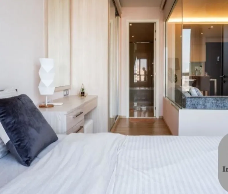 Rent / sell H Condo Sukhumvit 43, fully furnished, beautiful room, can't miss it.