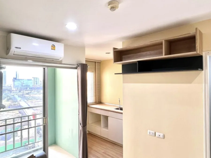 For sale, Lumpini Mega City Bangna, Building D, 15th floor, clear view, fully furnished room, livable, buy now, great value.