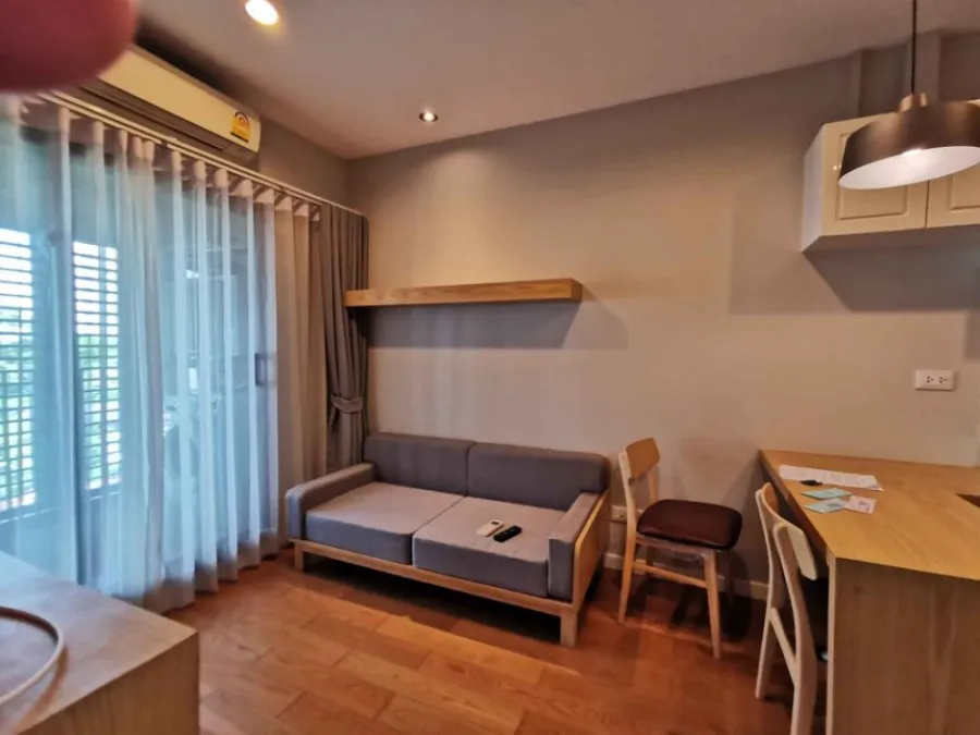 Condolette Dwell Sukhumvit 26 for sale/rent, good location, close to many shopping centers, convenient transportation, good price, don't miss it!!