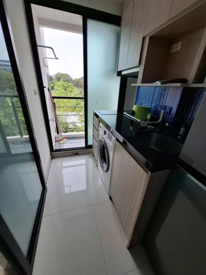 For rent: Chateau In Town Sukhumvit 62/1, 3rd floor, fully furnished, very livable. Book now!