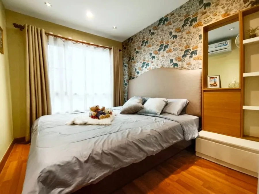 For rent, Regent Home Sukhumvit 81, size 28 sqm., 6th floor, private corner room, open view, peaceful like this, must book