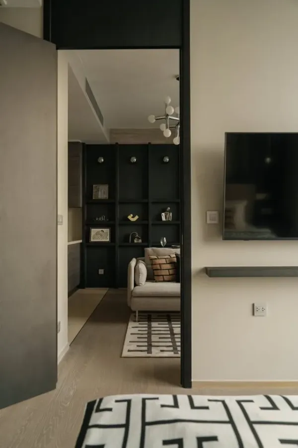 For rent: The Esse Asoke. A perfect blend of modern living and stunning built-in furnishings. You won't be disappointed after booking!