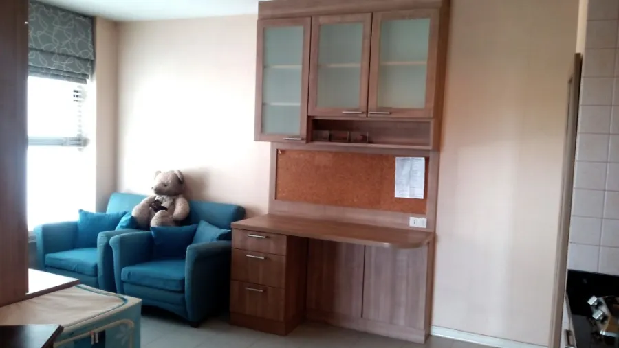 For rent, Park View Vibhavadi, 4th floor, Building A4, corner room, fully furnished and electrical appliances. Book now.