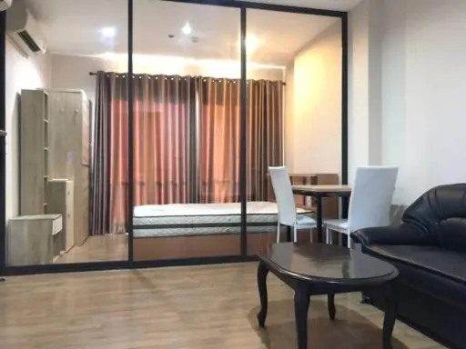 For rent, The Tree RIO Bang-Aor Station, room size 31 sq.m. with a good washing machine. Book in advance