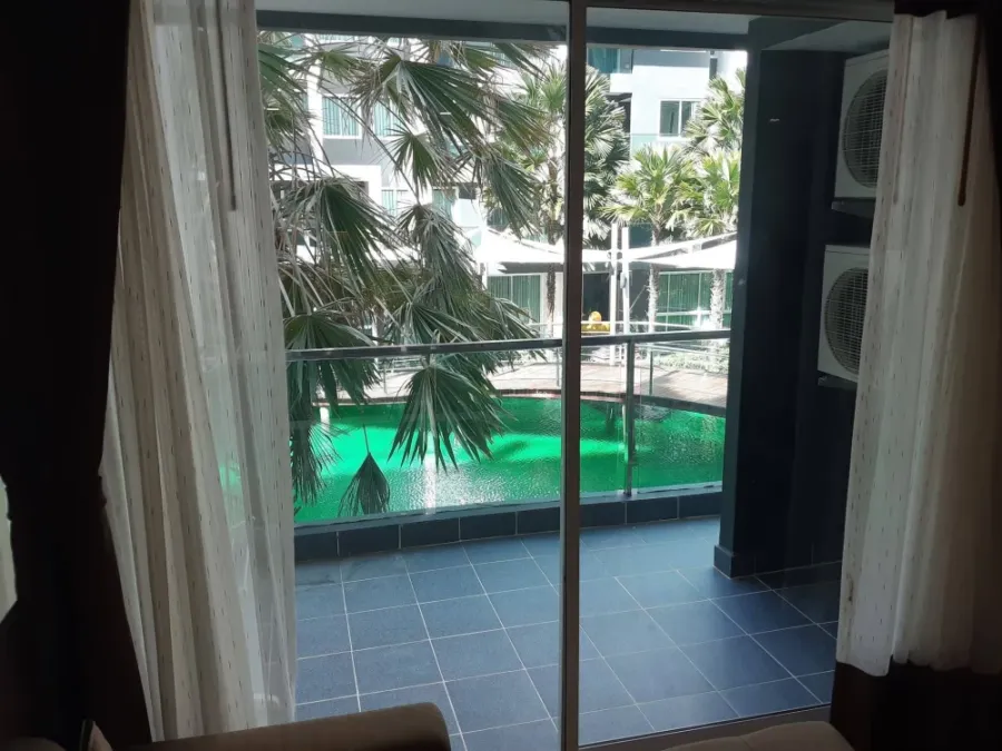 For sale or rent: The Feelture Pattaya, 2nd floor, fully furnished unit, very livable. Book now! Don't miss out!