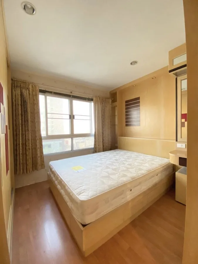 Condo for sale, Lumpini Ville Ramkhamhaeng 44, 1 bedroom, 1 bathroom, furniture + appliances, complete with built-ins. Reserve now.
