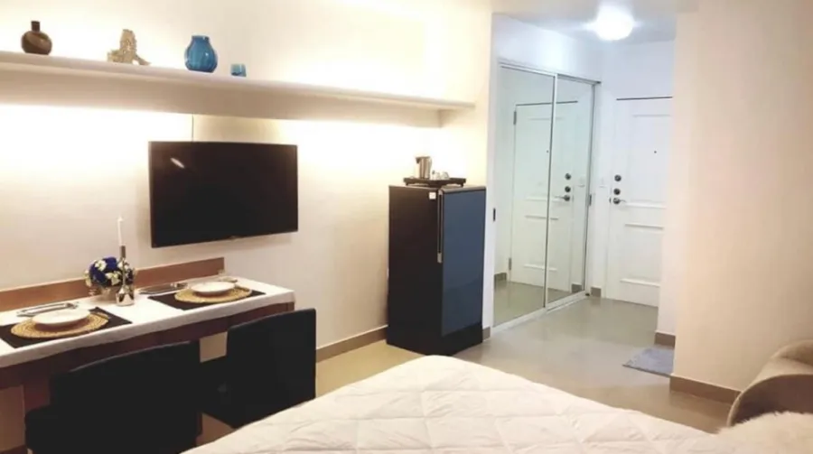 For rent I-House Laguna Garden RCA, Building D, 2nd floor, beautiful room, fully furnished, book now, don't wait.