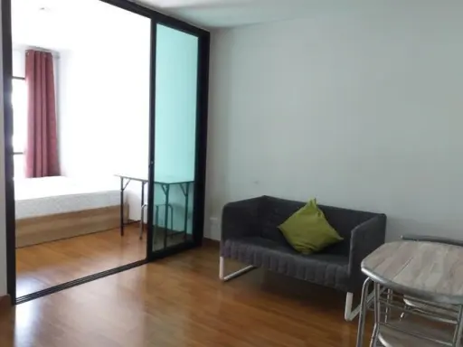Condo for rent, Regent Home 18 Chaengwattana-Laksi, 11th floor, beautiful room, room divider, book now, don't miss it.