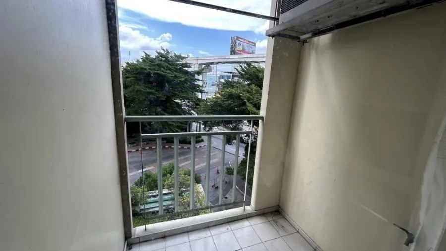 ปล่อยเช่า ลุมพินี คอนโดทาวน์ รามอินทรา – นวมินทร์ 1 ห้องนอน กั้นแยกห้องเป็นสัดส่วน จองด่วนๆเลยจ้า