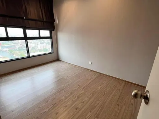 Condo for sale, The Tree Hua Mak Interchange, empty room, high view, not blocked, good price, book now.