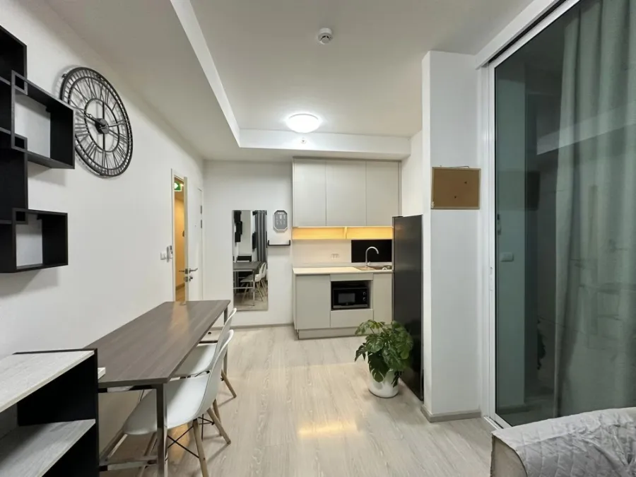 For sale Chapter One Eco Ratchada-Huai Khwang, corner room with privacy, very good price, must book now.