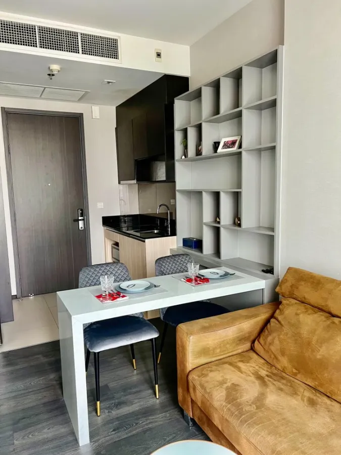 rent Edge by Sansiri, Sukhumvit 23, 3rd floor, beautiful view, near BTS, fully furnished, ready to move in. Book now.