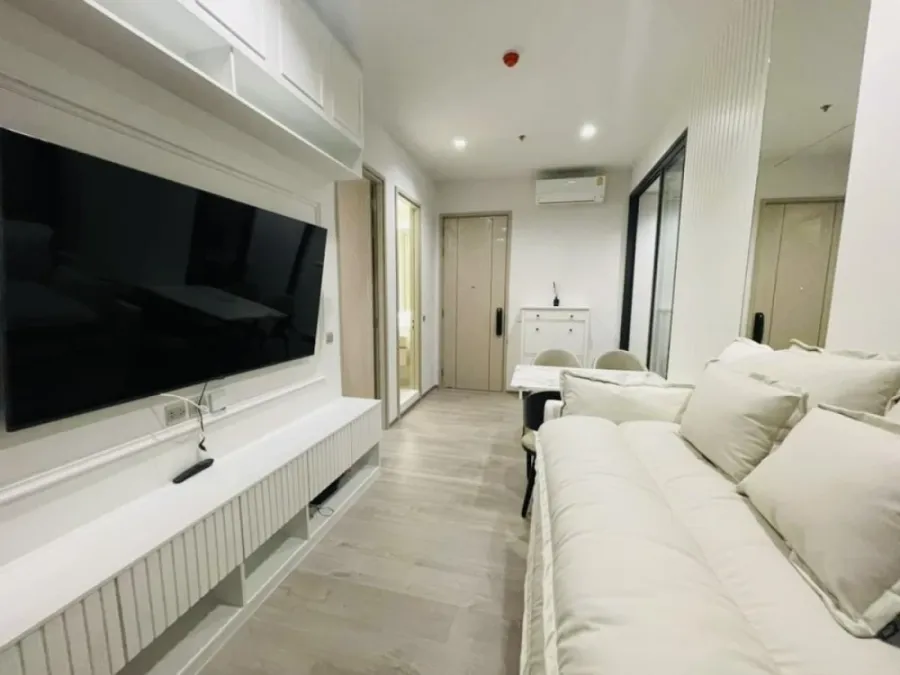 For rent: The Address Siam-Ratchathewi, 17th floor, city view, fully furnished. Book now!