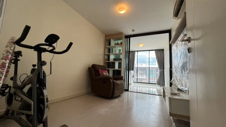 Condo for sale: Proud X2, private corner room, built-in furniture, ready to move in. Reserve now.