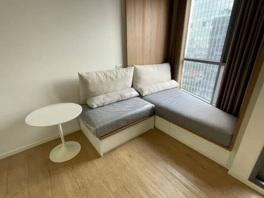 Hot deal Triple Y Residence for rent, ready to move in condo. All convenient in one place Hurry and reserve before you miss out.