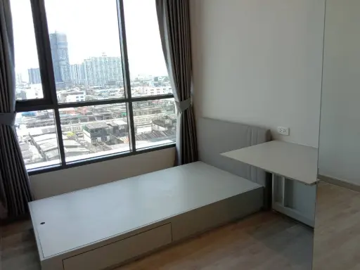 Condo for sale, Niche Pride, Tao Poon, 9th floor, with furniture and electrical appliances. Buy it, definitely worth it.