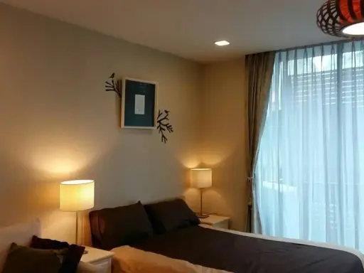 For rent Quad Sathon ห้องกว้างขวาง มาพร้อมพื้นที่ใช้สอยเยอะ ราคาอย่างโดน รีบมาจับจองเลย อย่าพลาด