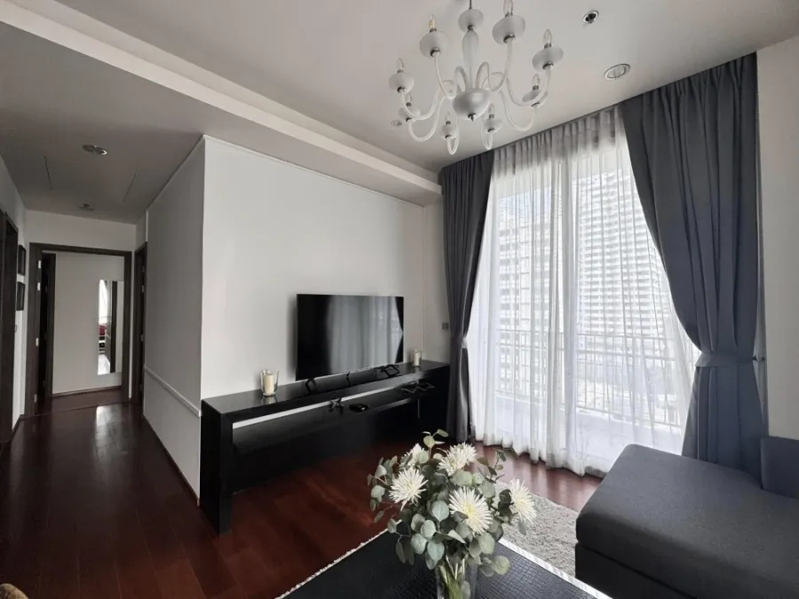 Condo for rent, Quattro by Sansiri, good location, city view, can't miss it, book now!