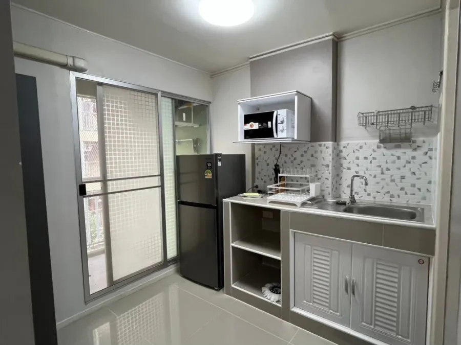 ให้เช่า Lumpini Codotown Chonburi - Sukhumvit ชั้น 3 ห้องกั้น แต่งครบ สนใจรีบจองเลย