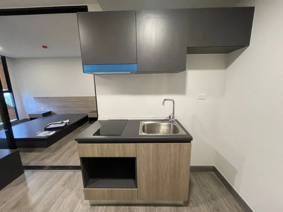 ขาย FLEXI สาทร - เจริญนคร ห้องมุม 1 bed ชั้น 4 ตึก B คุ้มค่าที่สุดในย่านเจริญนคร ห้ามพลาด