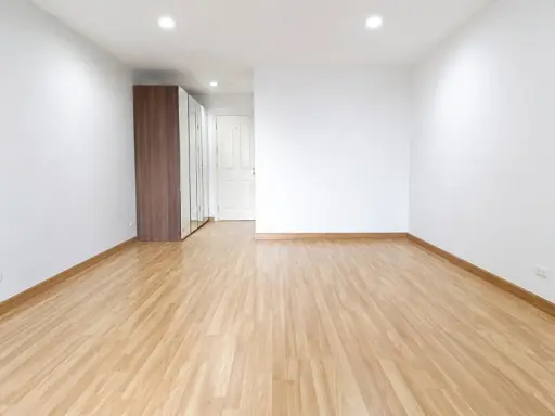 Selling Regent Home 20 Prachachuen 16, 1 bedroom, spacious living area, great location, convenient transportation. Don't miss out!