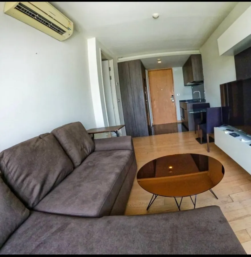 Condo for rent, Via 49, fully furnished, ready to move in, good location, central location, complete, don't wait, hurry up
