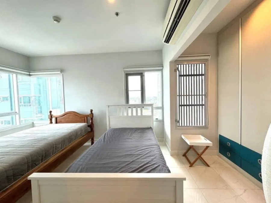For rent, Centric Sea (Pattaya Central), 23rd floor, very high, stunning sea view, fully decorated, ready to move in.