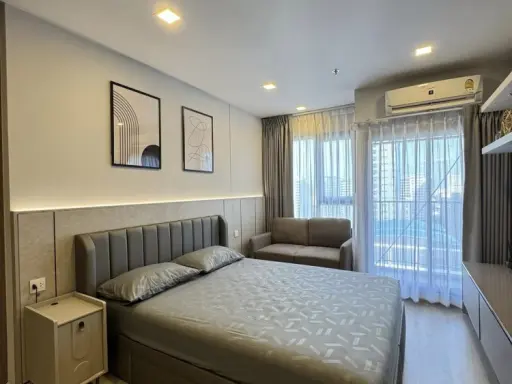 For rent: Life Phahonyothin-Lat Phrao, fully furnished room, high quality from a leading company. Interested in booking now!
