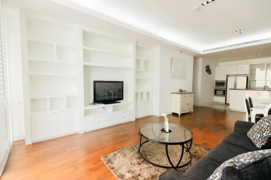 For sale: Domus Condominium, very spacious room, stylishly decorated, complete with all amenities, all in one place.