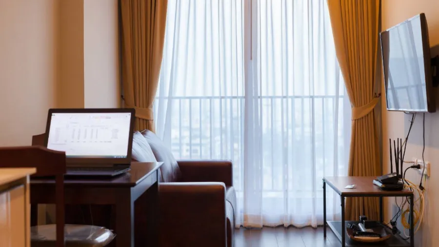 Condo for rent, C Ekkamai, near BTS Ekkamai, balcony facing east. Full of furniture, don't miss it!!