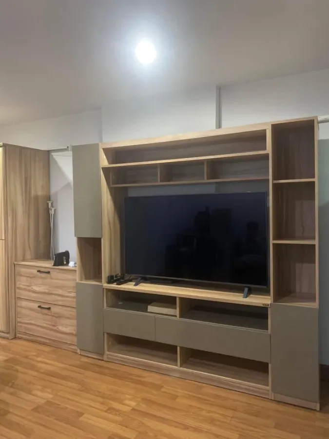 For rent: Regent Orchid Talad Plu, a lovely unit on the 8th floor, in a great location with complete amenities. Book now!