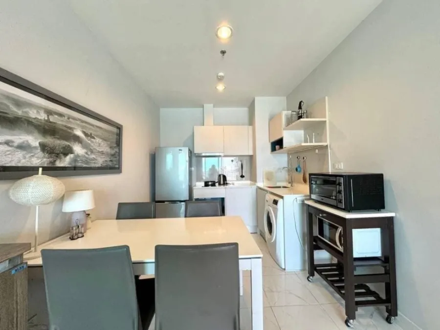 For rent, Centric Sea (Pattaya Central), 23rd floor, very high, stunning sea view, fully decorated, ready to move in.