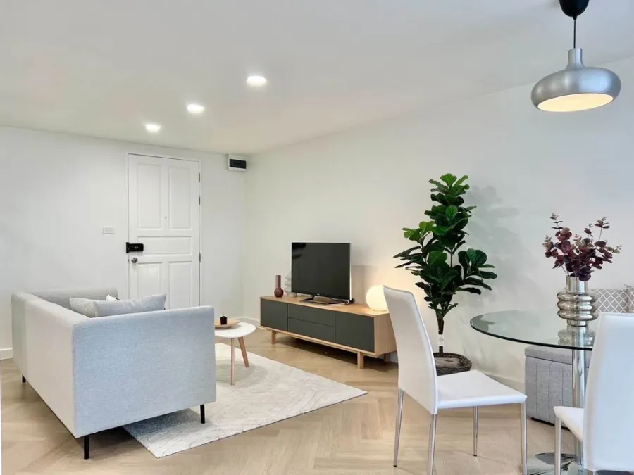 Condo for sale, Ratchada City 18, 7th floor, minimalist style room, beautiful, livable, extremely spacious area. Good thing like this, you won't make